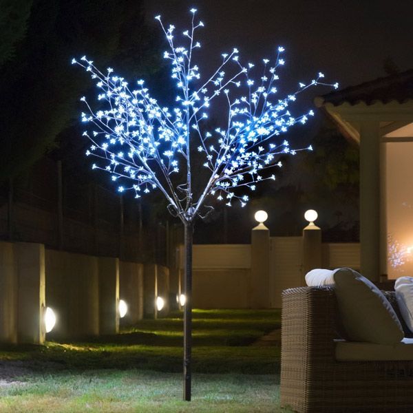Afbeelding van LED Silhouetboom met Blaadjes